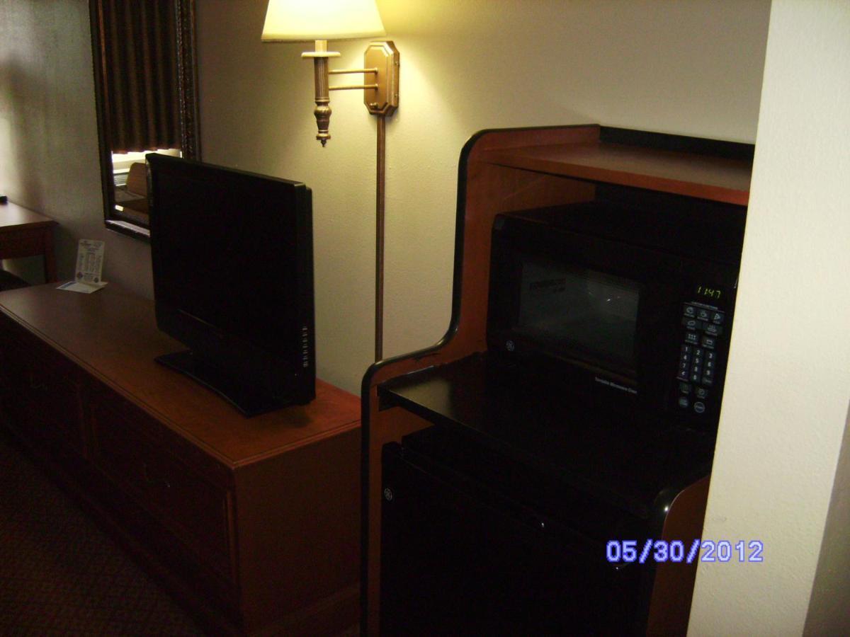 All American Inn & Suites Branson Exterior photo